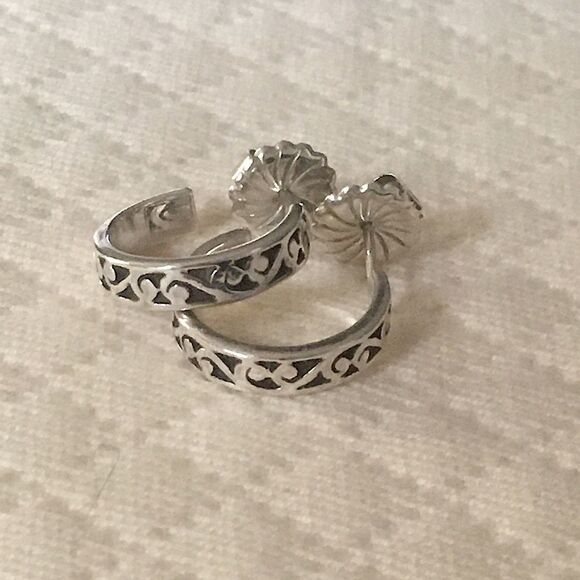 LOIS HILL Sterling Silver Cut Out Hoop Earrings - Picture 5 of 6